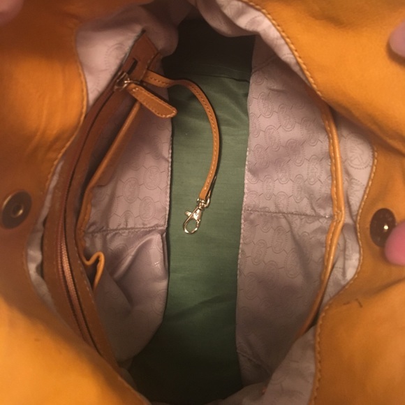 Michael Kors purse - Picture 5 of 8